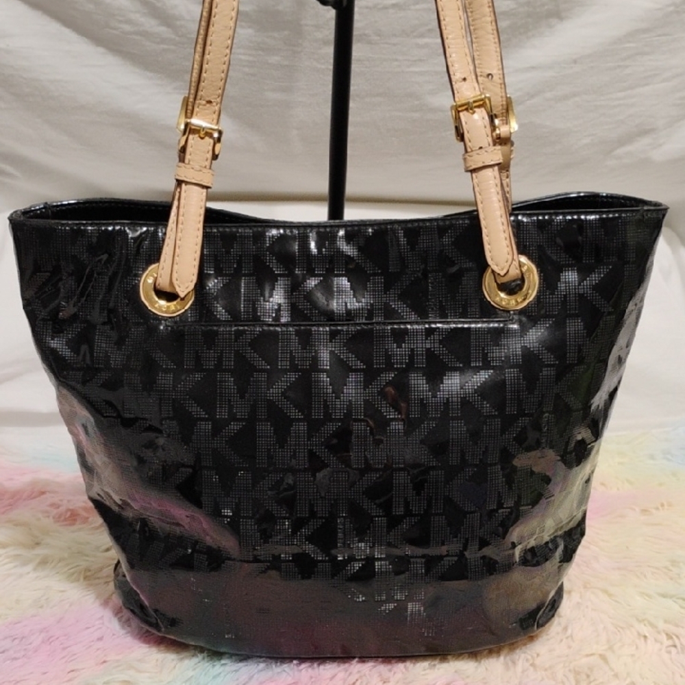 Authentic Michael Kors Black & Tan Jet Set Patent Tote W Glossy Finish - Picture 3 of 13